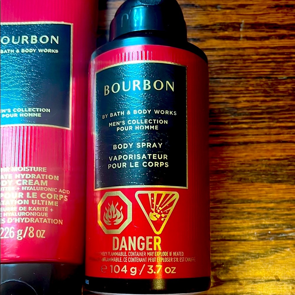 Bath & Body Works Red and Black Moisturizer Set - Picture 2 of 9